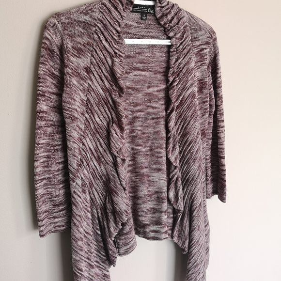 Aritzia LINE Exclusivly for Aritzia 100% Cotton Ruffled Lagenlook Open C… - Picture 2 of 13